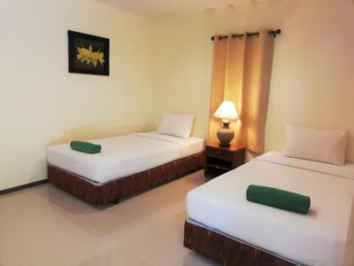 Standard Twin Room — Laemsai Resort